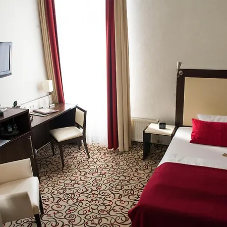 Hotel Heerens 3*